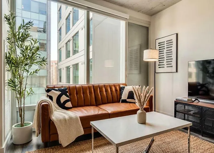 Boulevard 1br Sky-loft Pool Gym Parking Phoenix