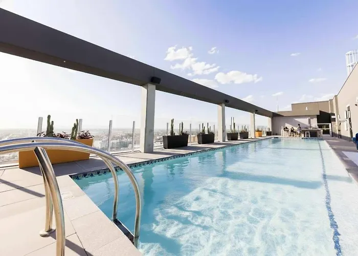 Boulevard 1br Sky-loft Pool Gym Parking Apartment Phoenix