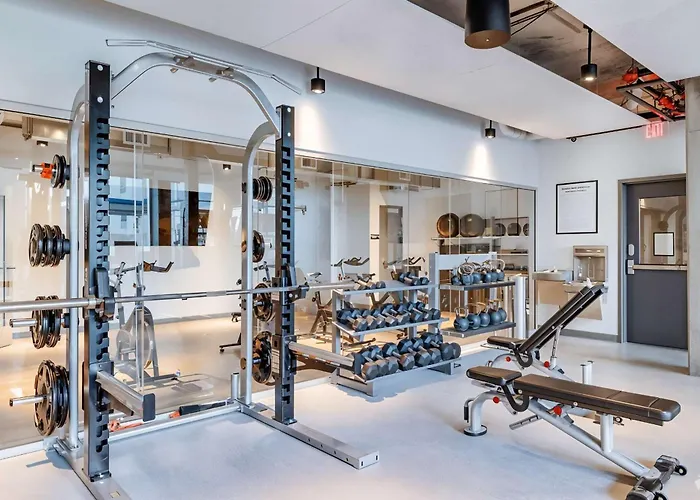 Apartment Boulevard 1br Sky-loft Pool Gym Parking