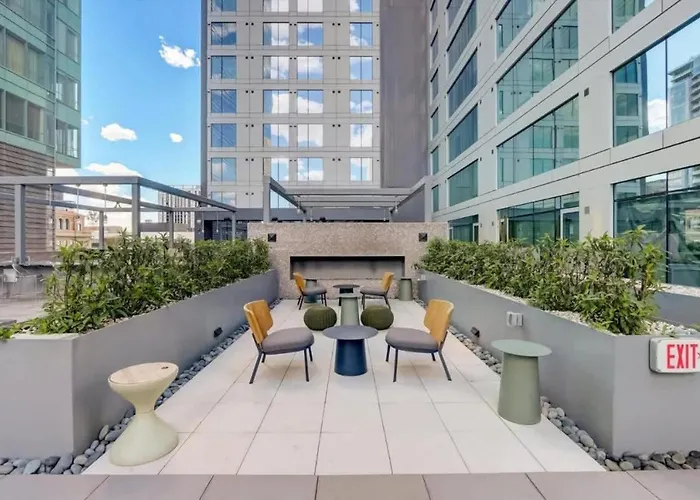 Boulevard 1br Sky-loft Pool Gym Parking * Phoenix