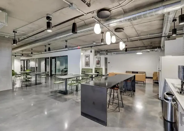 Apartment Boulevard 1br Sky-loft Pool Gym Parking *