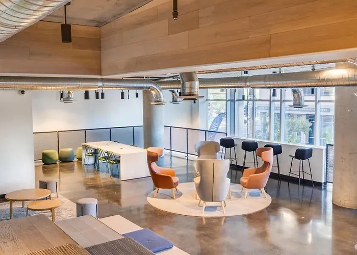 Boulevard 1br Sky-loft Pool Gym Parking