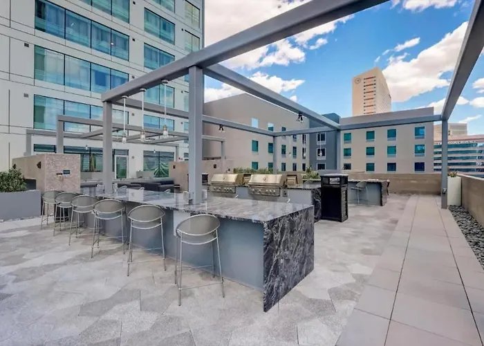 Boulevard 1br Sky-loft Pool Gym Parking